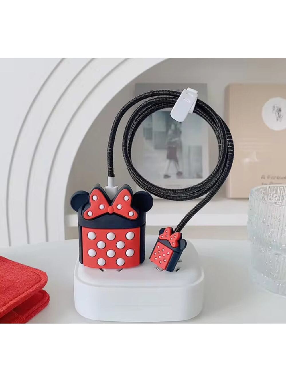Disney Minnie Mouse iPhone Charger Cable Protector P43